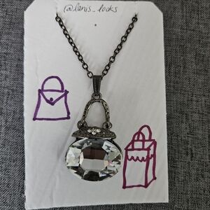 Chic Crystal Pendant Necklace